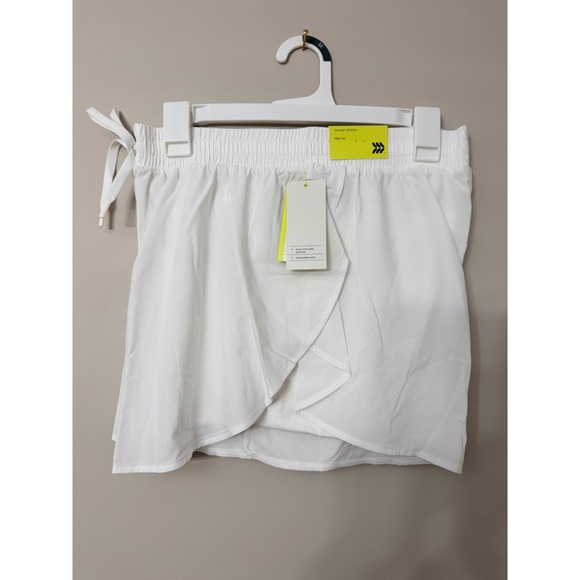 all in motion Pants - All in Motion Woven Flutter Short Women Size M White High‎ Rise NWT